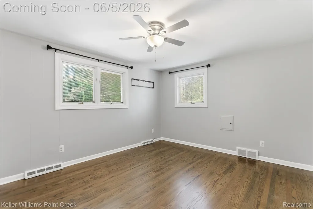 6966 Killarney Drive Troy City MI 48098