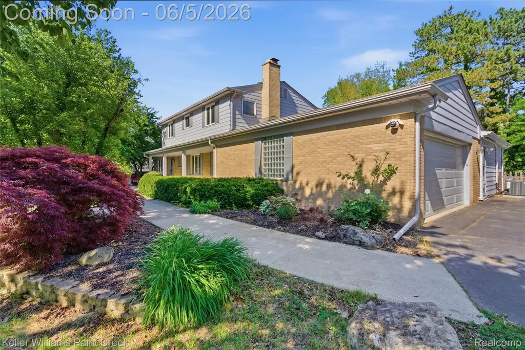 6966 Killarney Drive Troy City MI 48098