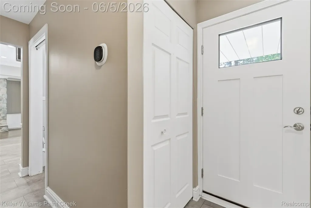 6966 Killarney Drive Troy City MI 48098