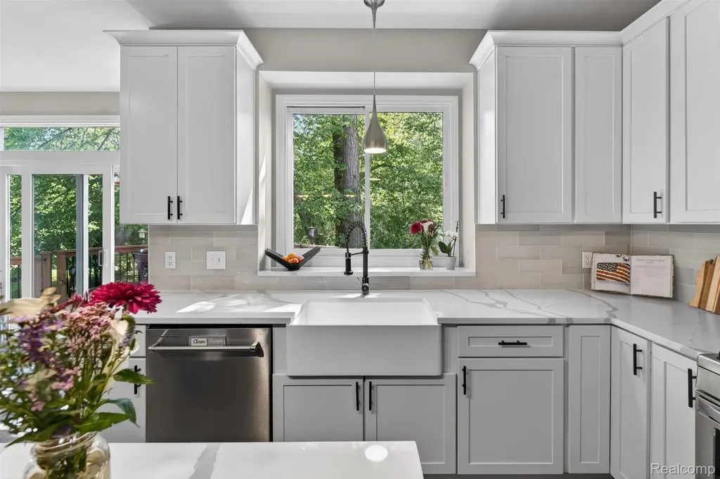 7359 Colchester Lane West Bloomfield Charter Township MI 48322