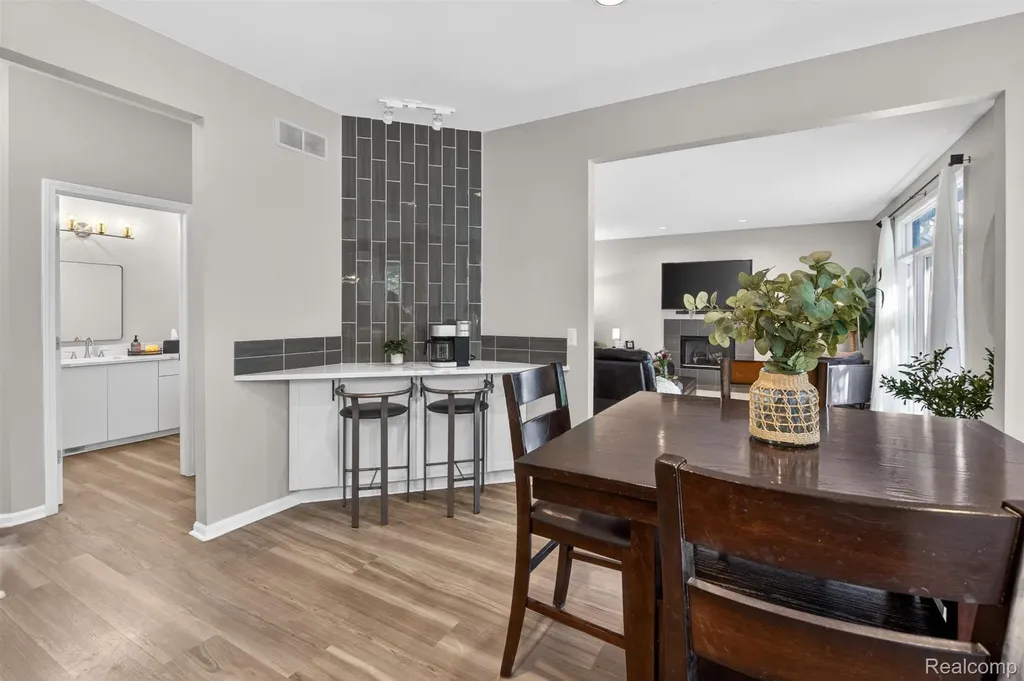 7359 Colchester Lane West Bloomfield Charter Township MI 48322