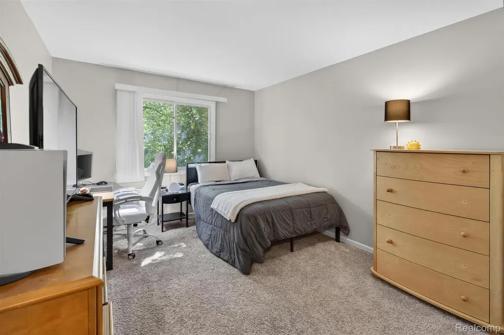 7359 Colchester Lane West Bloomfield Charter Township MI 48322
