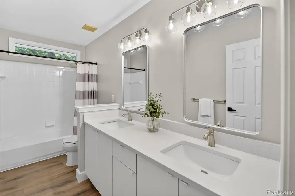 7359 Colchester Lane West Bloomfield Charter Township MI 48322