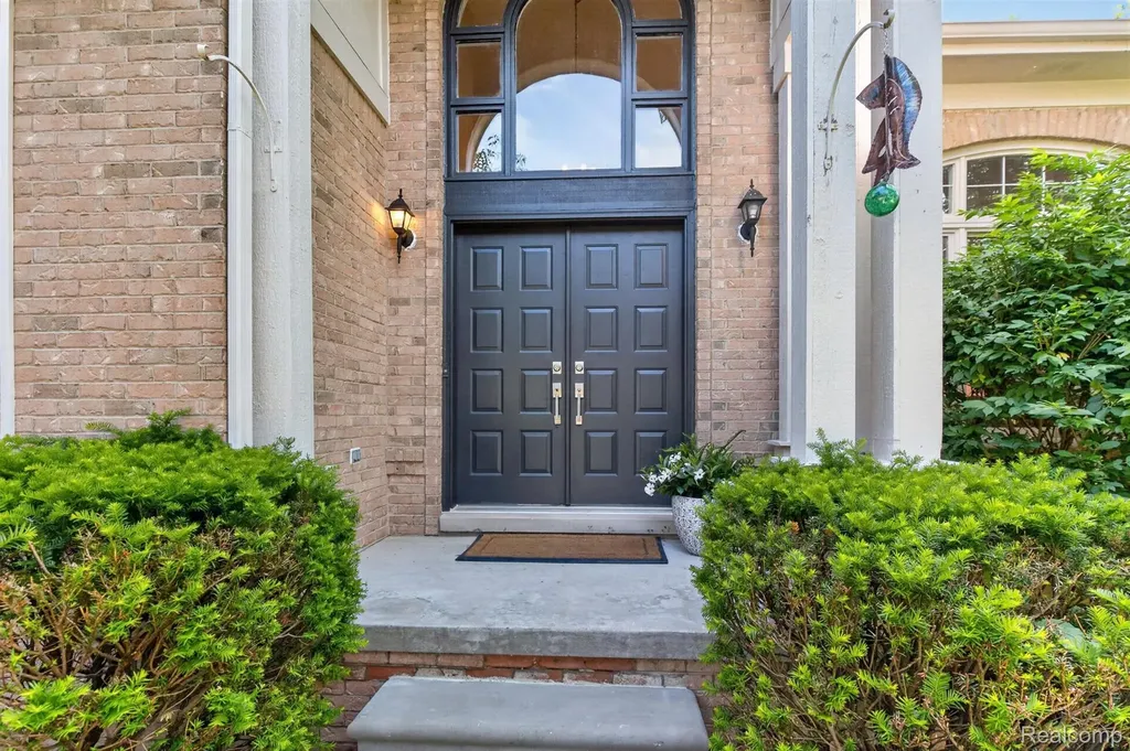7359 Colchester Lane West Bloomfield Charter Township MI 48322