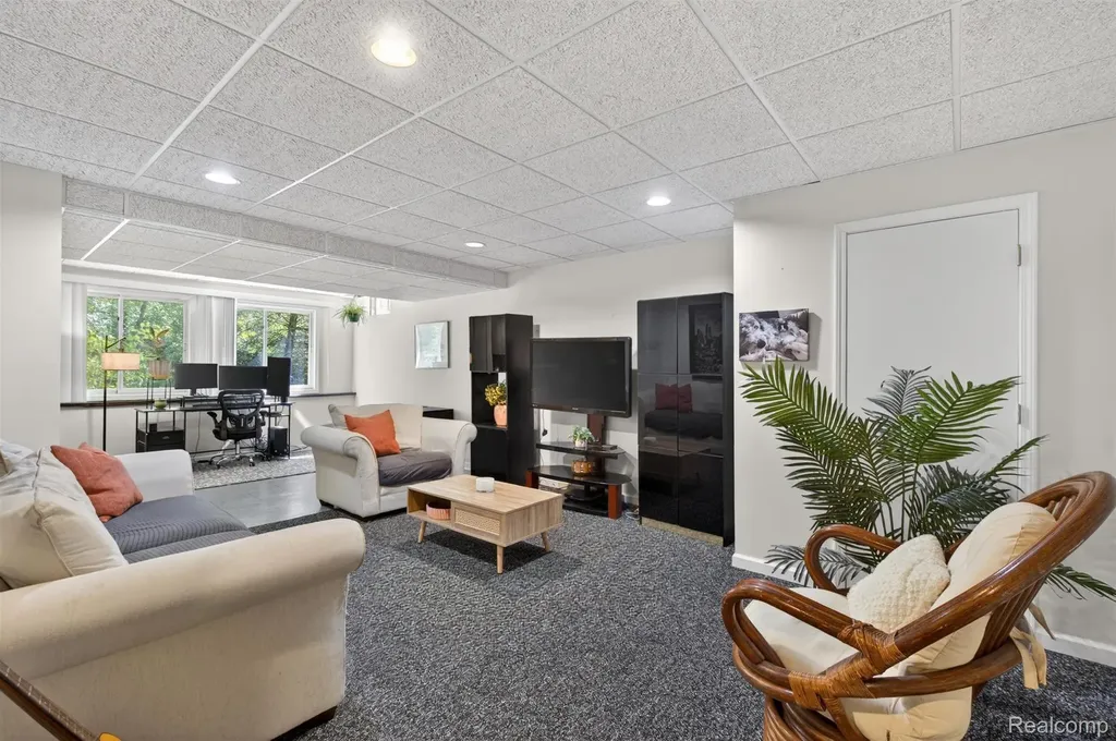 7359 Colchester Lane West Bloomfield Charter Township MI 48322