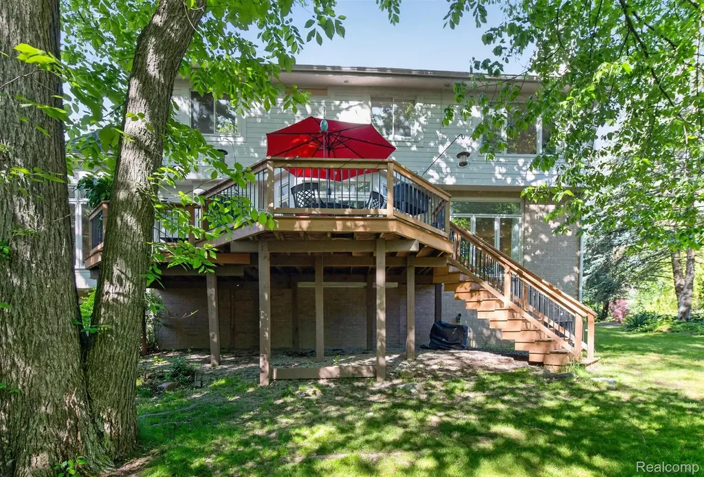 7359 Colchester Lane West Bloomfield Charter Township MI 48322