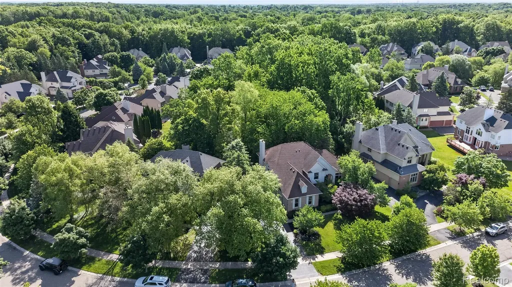 7359 Colchester Lane West Bloomfield Charter Township MI 48322