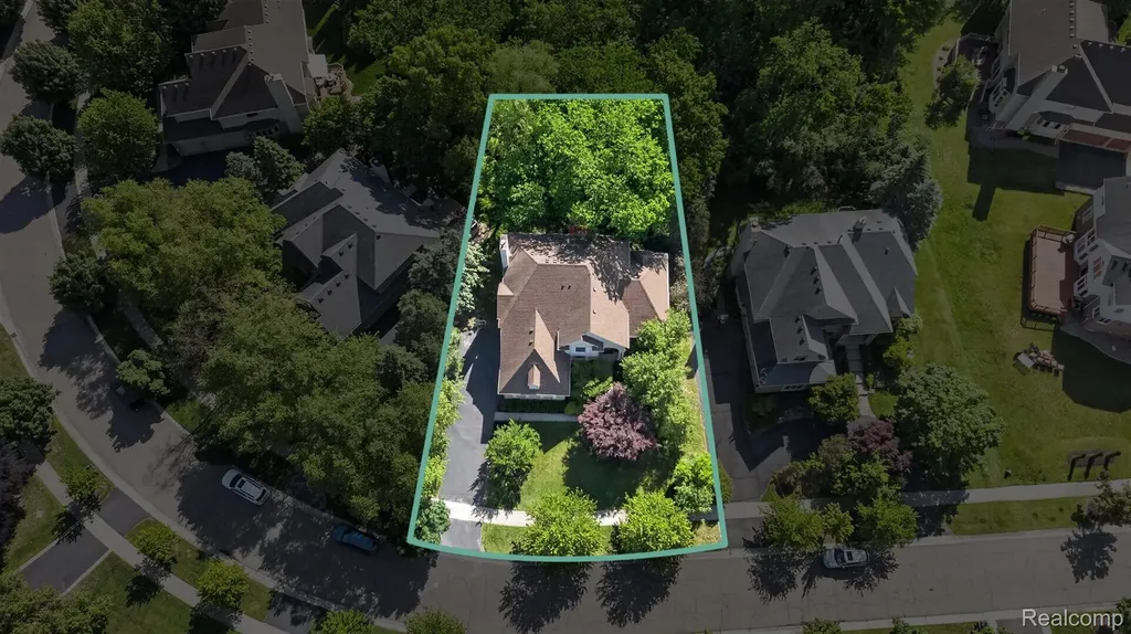 7359 Colchester Lane West Bloomfield Charter Township MI 48322