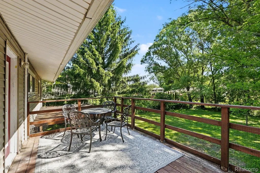 9180 Posey Drive Northfield Township MI 48189