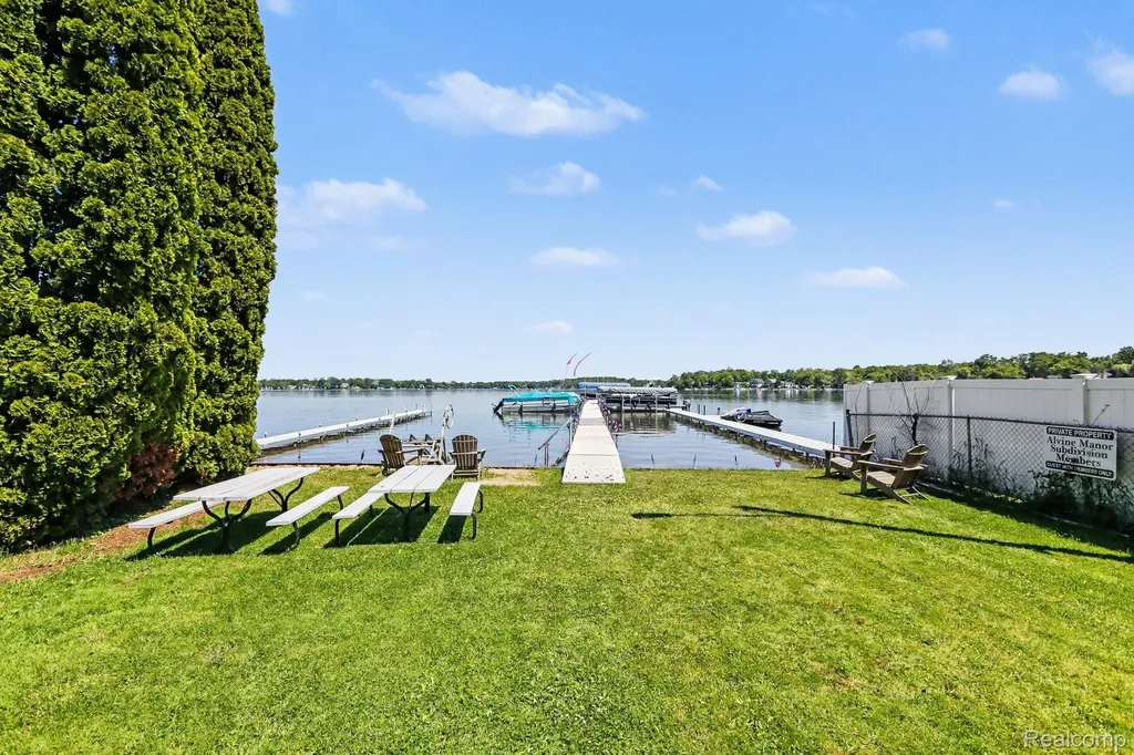 9180 Posey Drive Northfield Township MI 48189