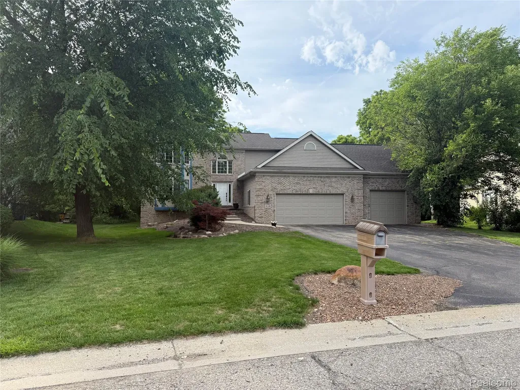 8318 Mill Pointe Court Atlas Township MI 48438
