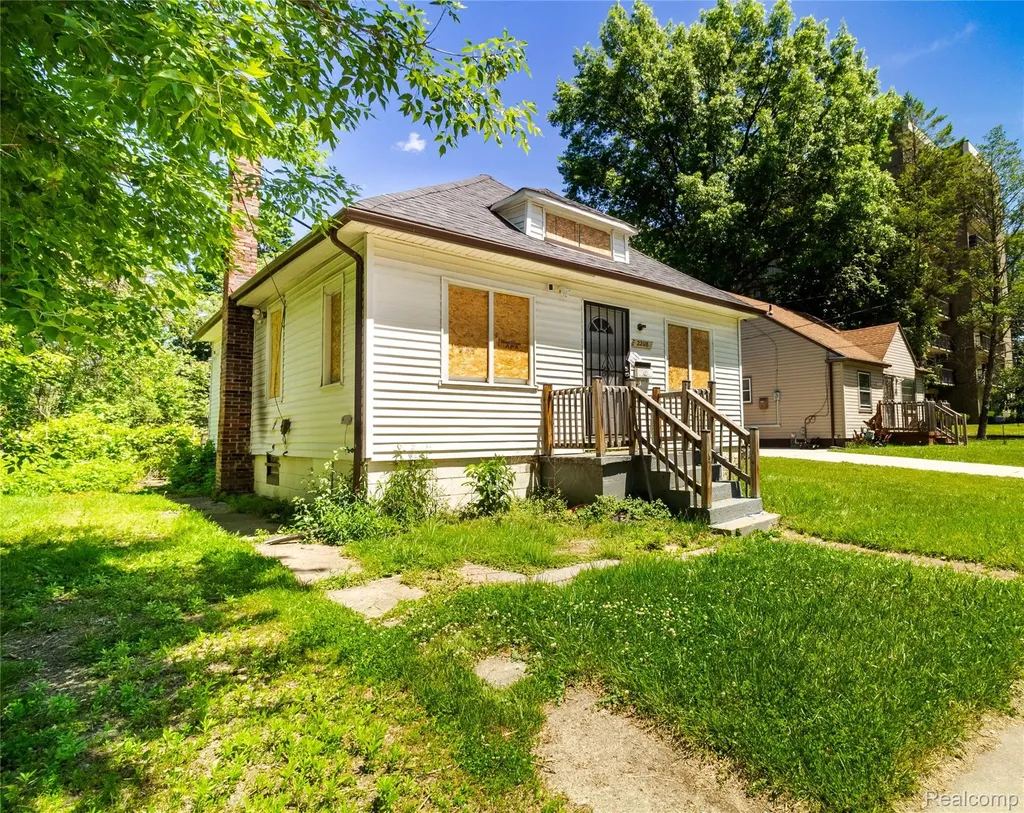 22118 Ulster Street Detroit City MI 48219