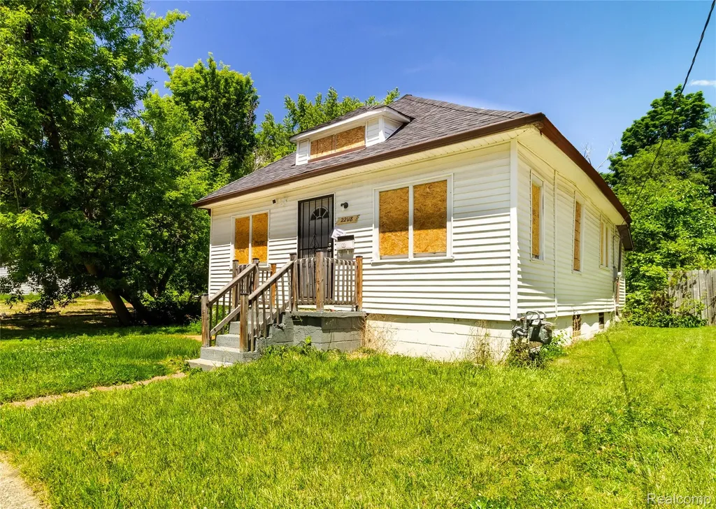 22118 Ulster Street Detroit City MI 48219