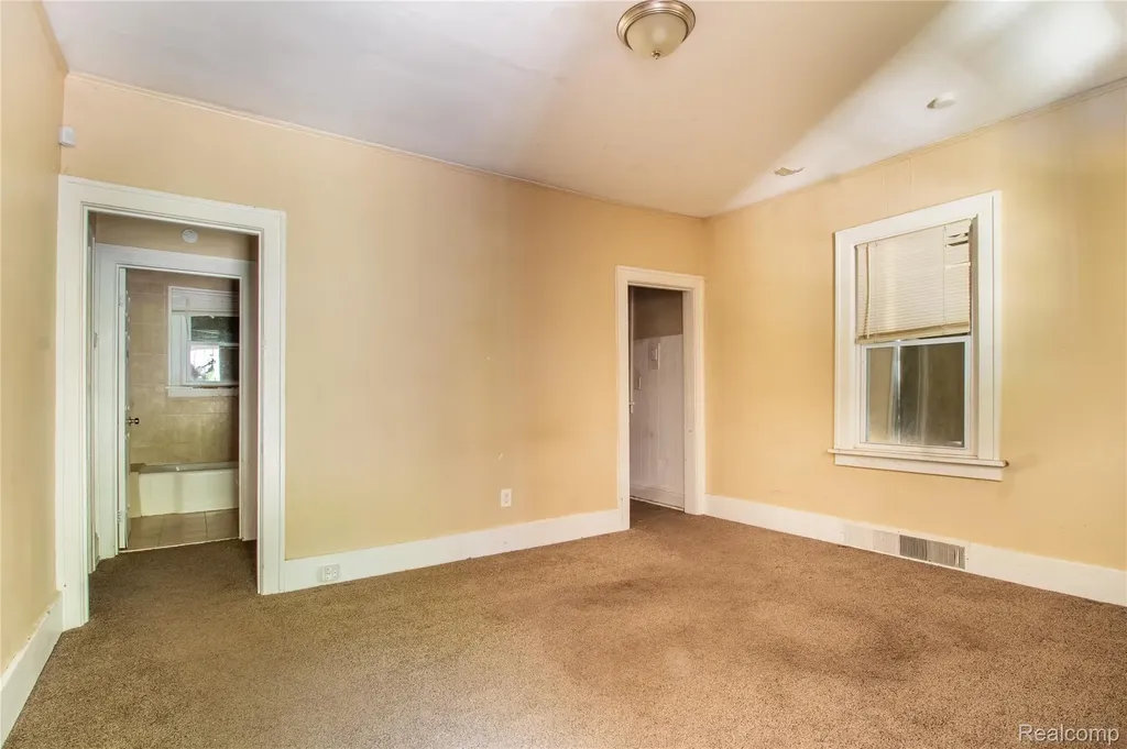 22118 Ulster Street Detroit City MI 48219