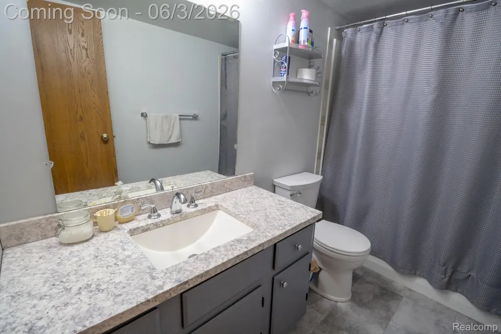 61200 Greenwood Drive South Lyon City MI 48178
