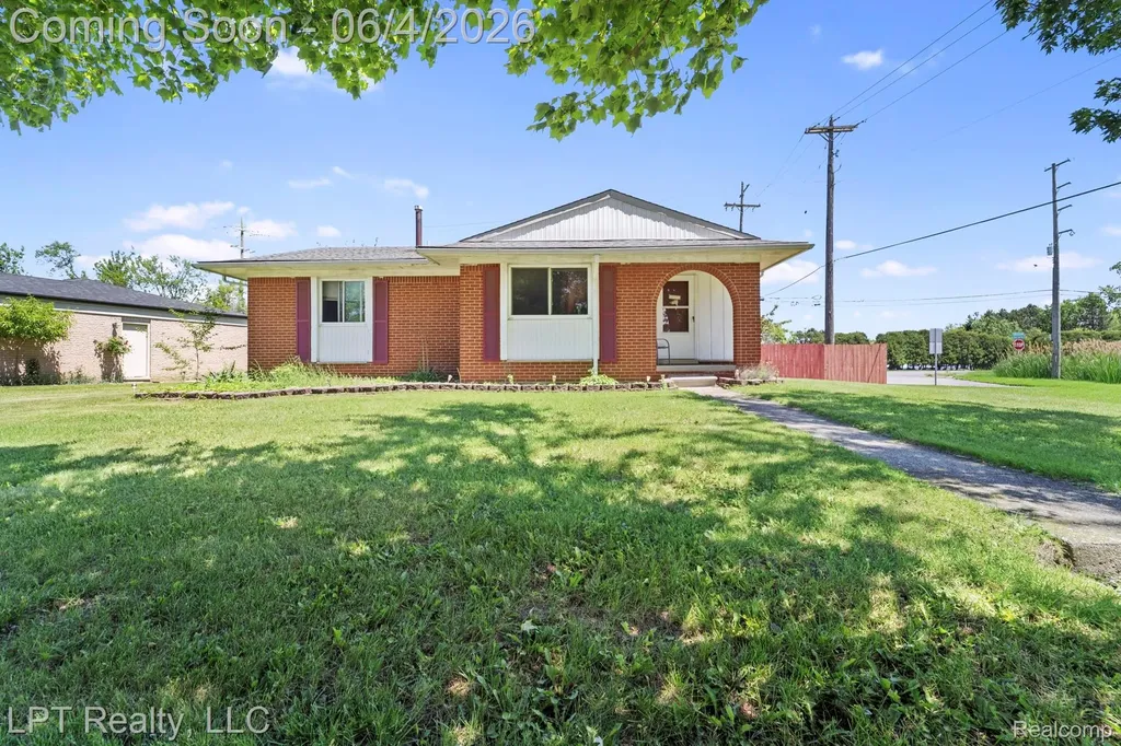 18181 Winwood Court Brownstown Charter Township MI 48193