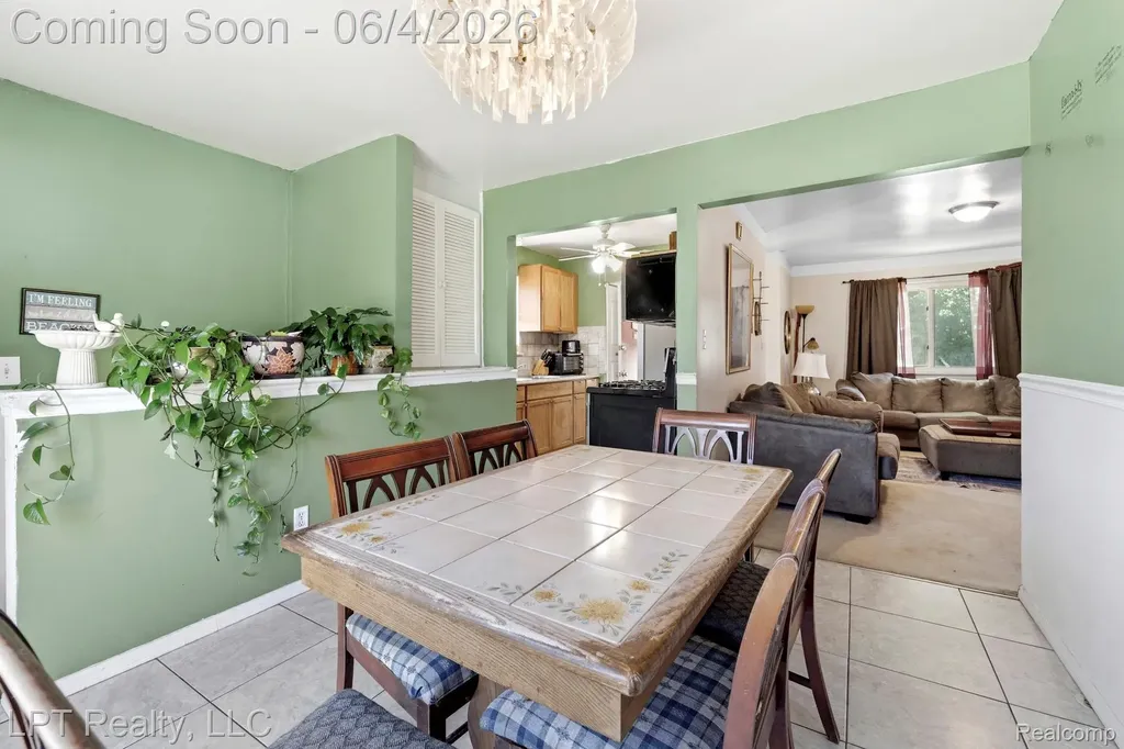 18181 Winwood Court Brownstown Charter Township MI 48193