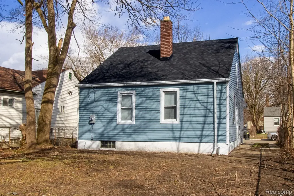 19341 Oakfield Street Detroit City MI 48235