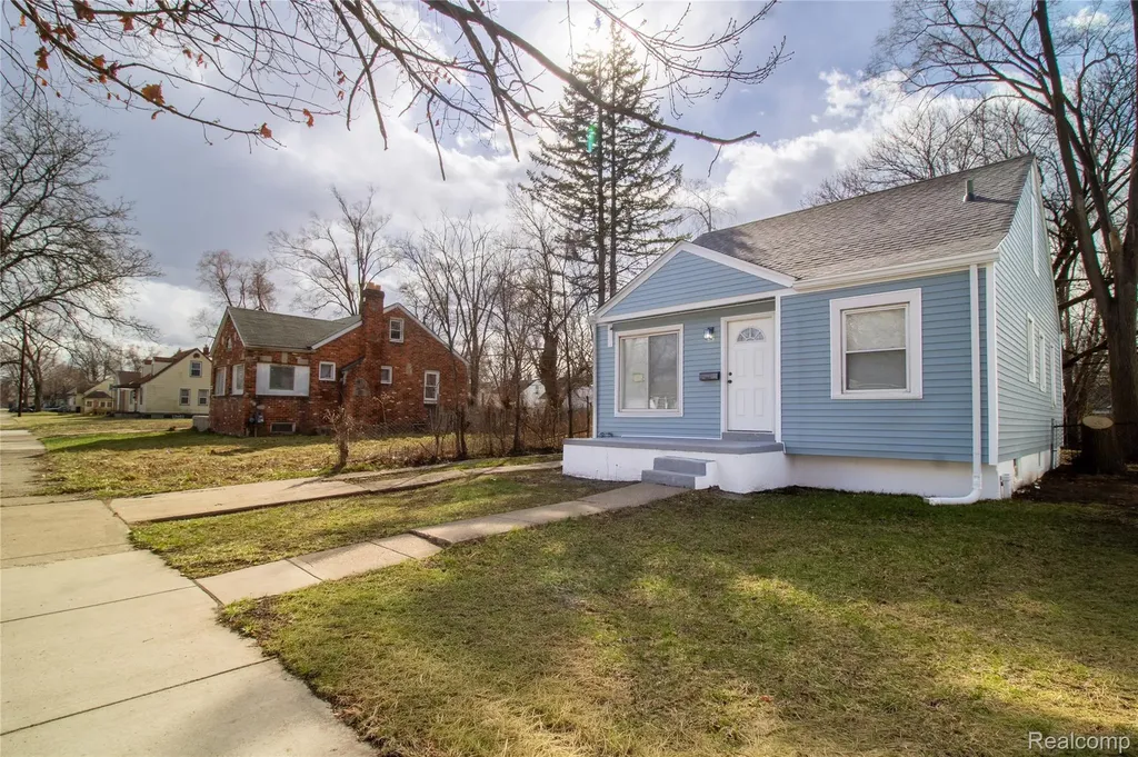 19341 Oakfield Street Detroit City MI 48235