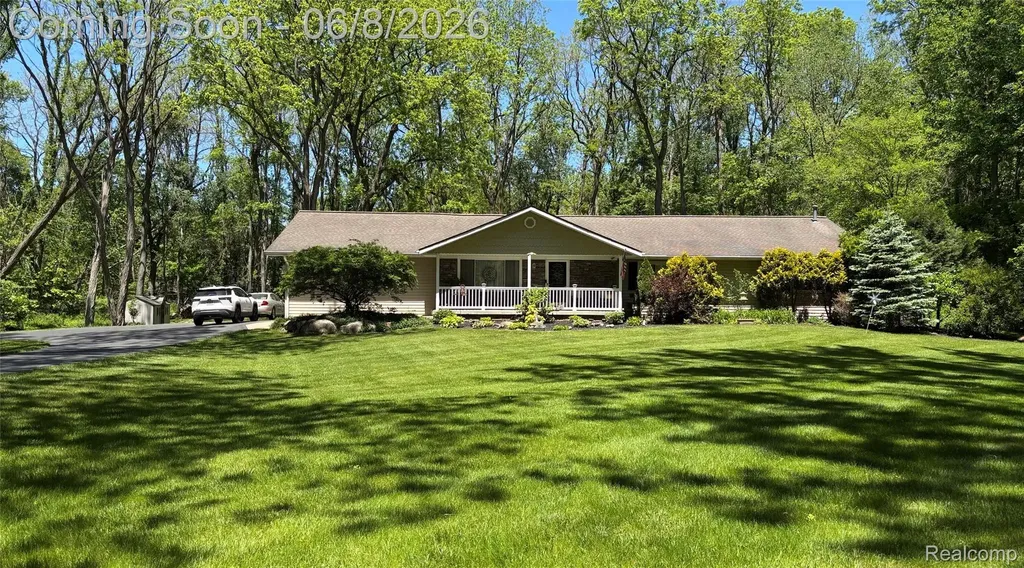 5400 Grange Hall Road Groveland Township MI 48442