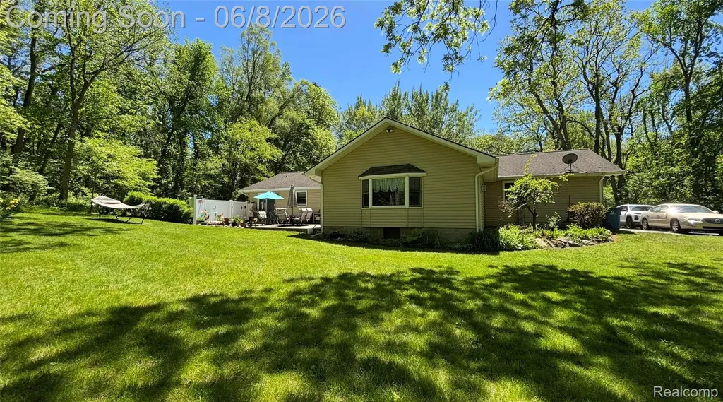5400 Grange Hall Road Groveland Township MI 48442