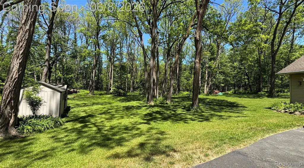 5400 Grange Hall Road Groveland Township MI 48442