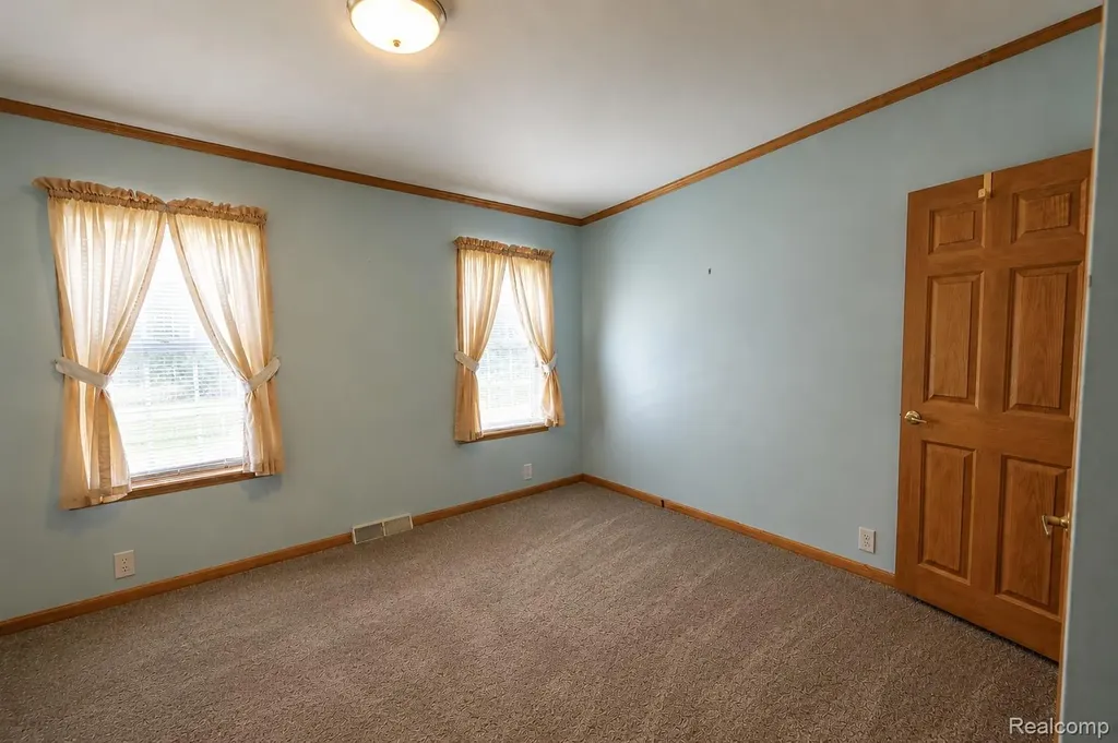 312 Cranberry Beach Boulevard White Lake Charter Township MI 48386