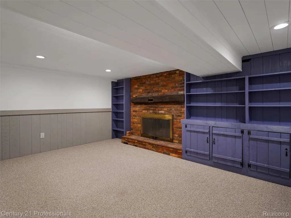 4921 Huron Drive Independence Charter Township MI 48348