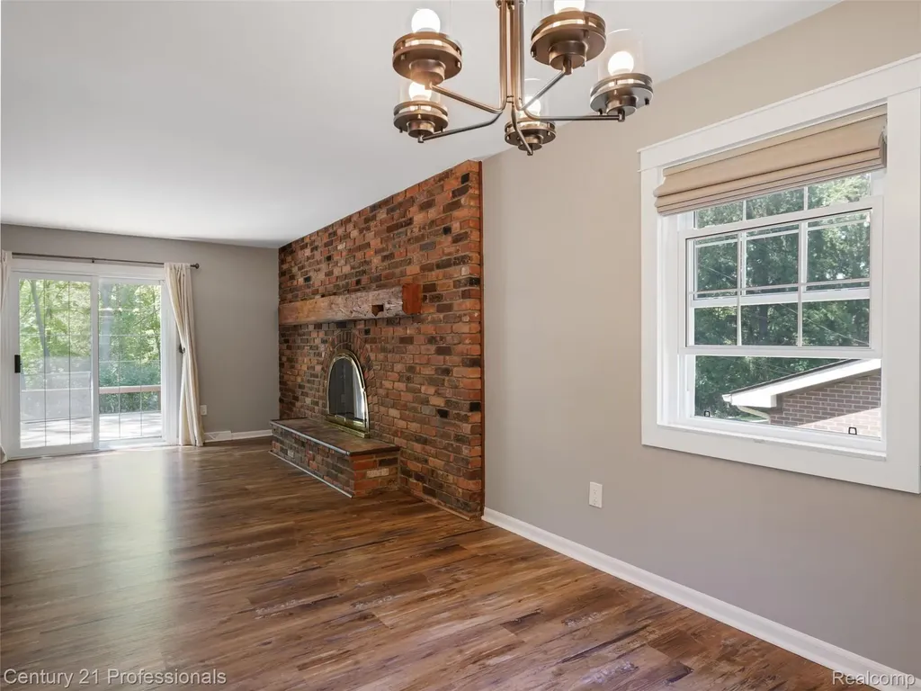 4921 Huron Drive Independence Charter Township MI 48348