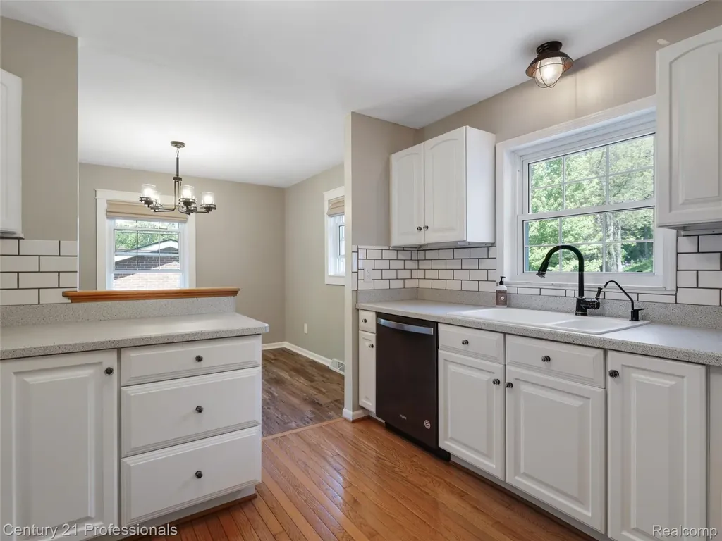 4921 Huron Drive Independence Charter Township MI 48348