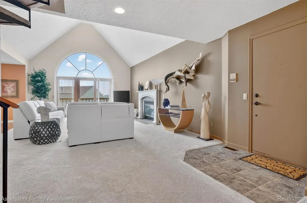 3372 Loon Lake Court Waterford Charter Township MI 48329