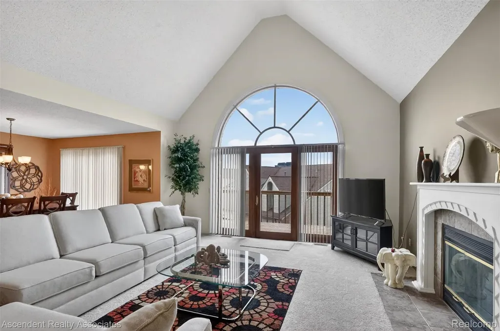 3372 Loon Lake Court Waterford Charter Township MI 48329
