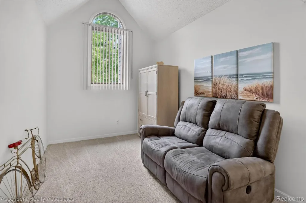 3372 Loon Lake Court Waterford Charter Township MI 48329