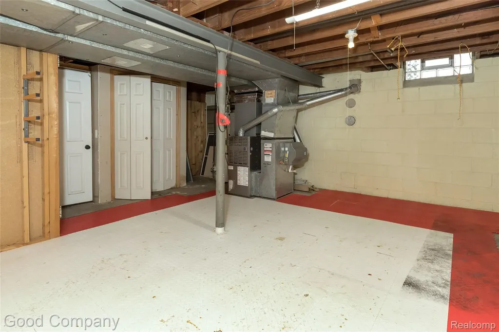 802 Orchard View Drive Royal Oak City MI 48073