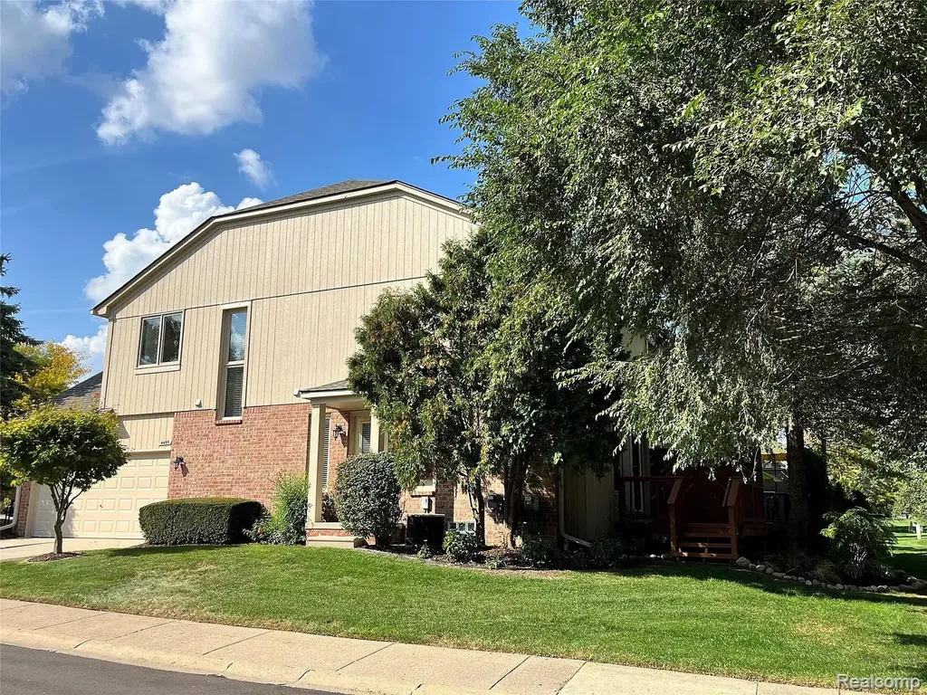 4455 Park Place Dr Park Place Drive Shelby Charter Township MI 48316