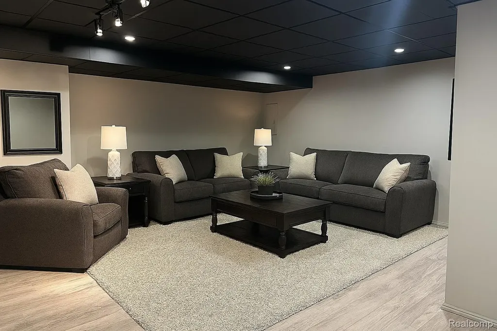 4455 Park Place Dr Park Place Drive Shelby Charter Township MI 48316