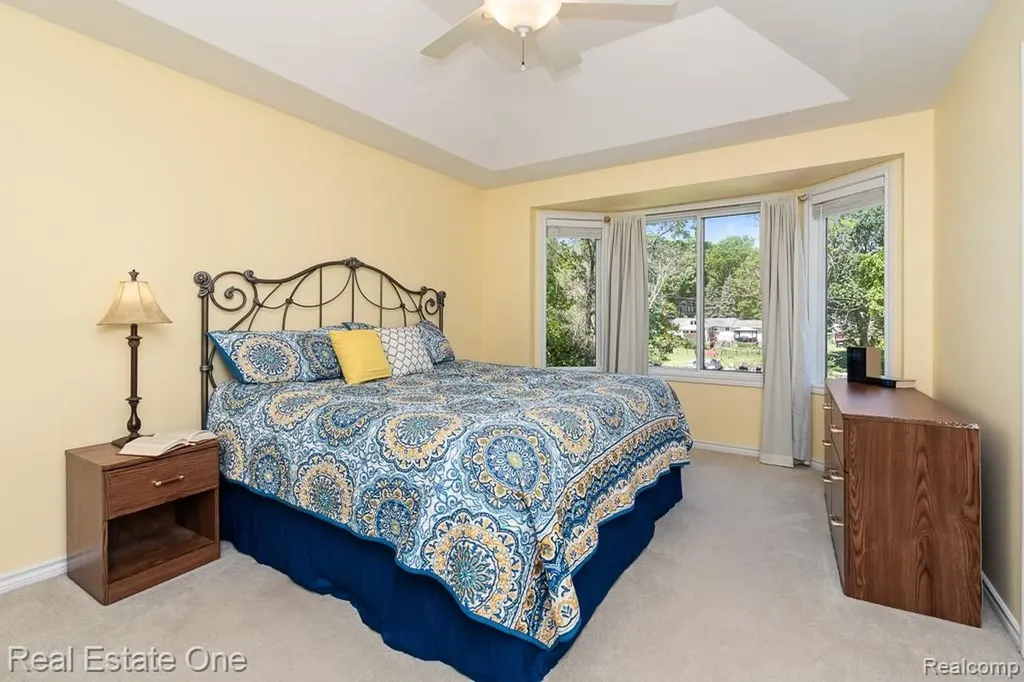 4833 Harding Avenue Independence Charter Township MI 48346