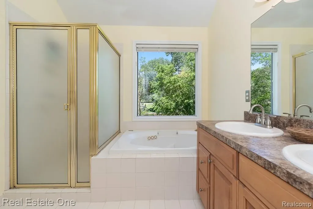 4833 Harding Avenue Independence Charter Township MI 48346
