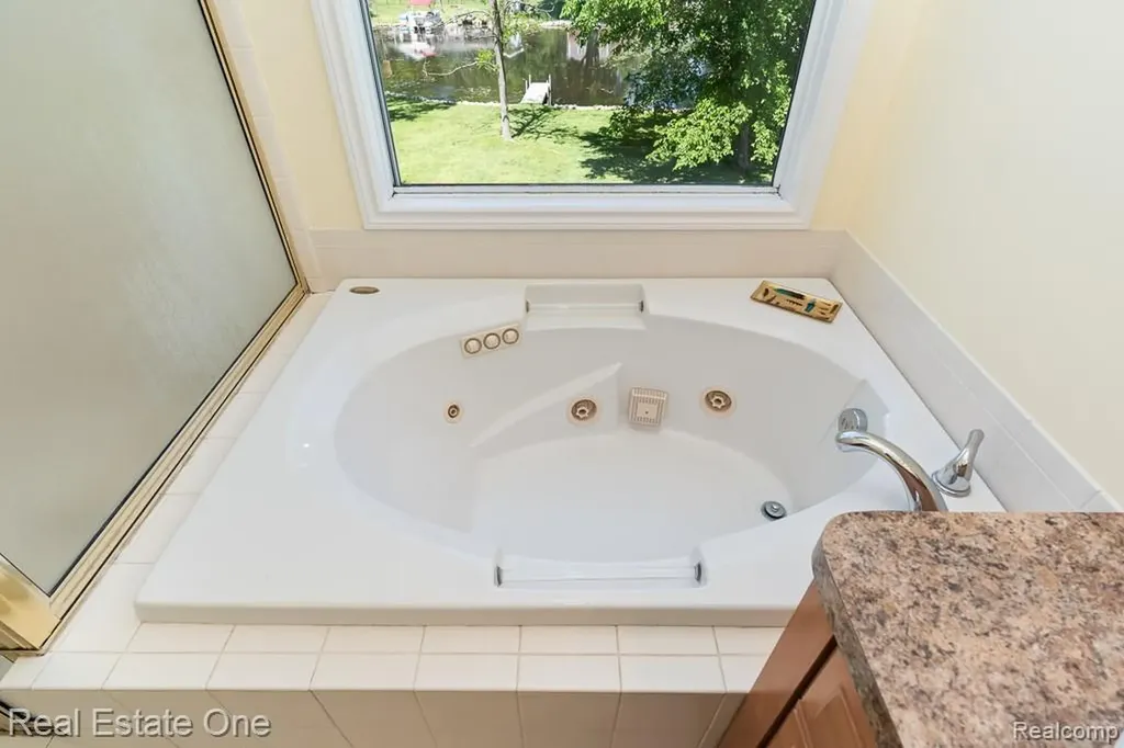4833 Harding Avenue Independence Charter Township MI 48346