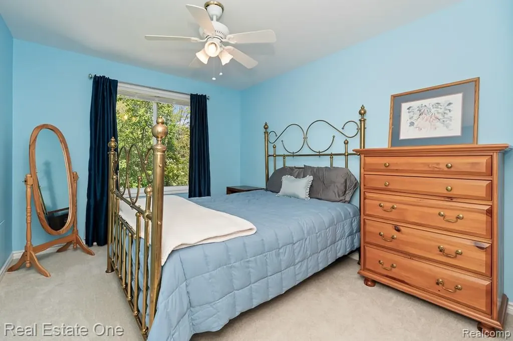 4833 Harding Avenue Independence Charter Township MI 48346