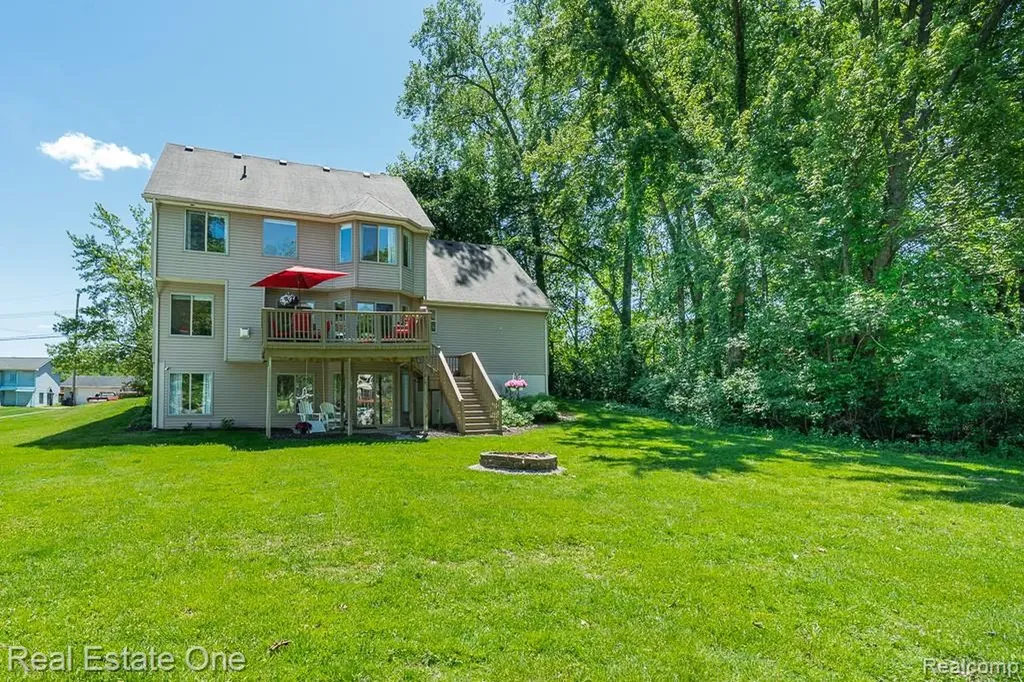 4833 Harding Avenue Independence Charter Township MI 48346
