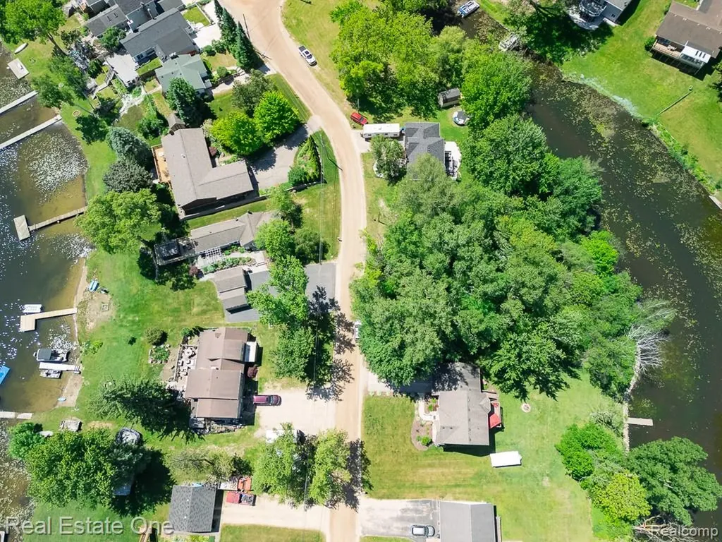 4833 Harding Avenue Independence Charter Township MI 48346