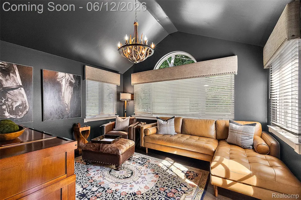 1276 Hillside Drive Birmingham City MI 48009