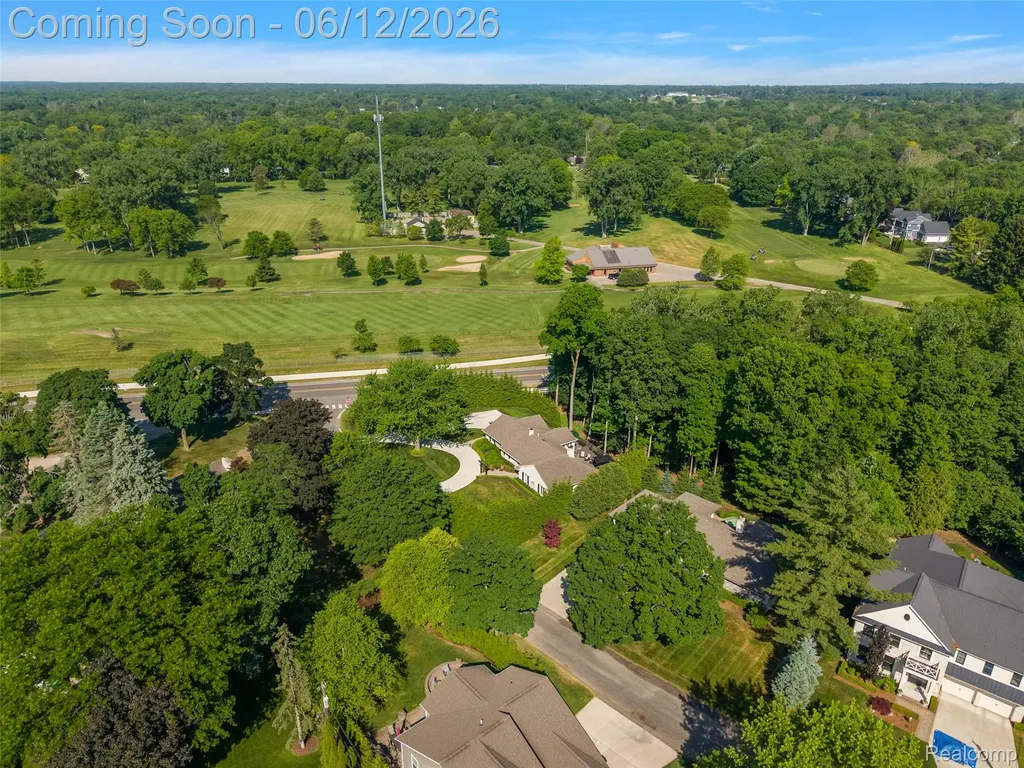 1276 Hillside Drive Birmingham City MI 48009