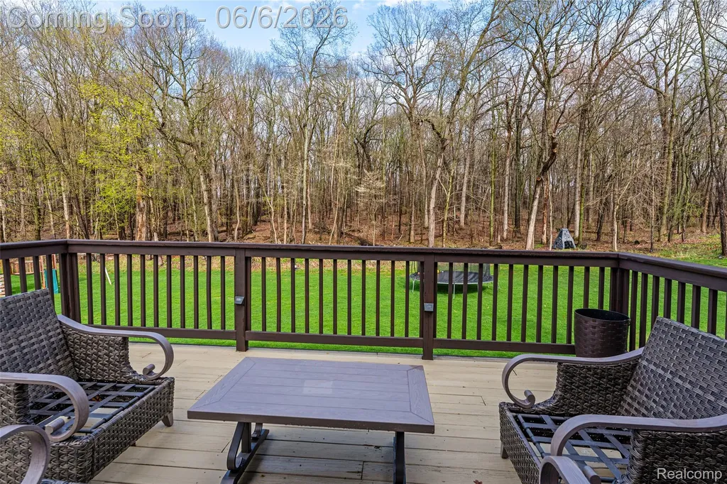 2167 Mayfair Drive White Lake Charter Township MI 48383
