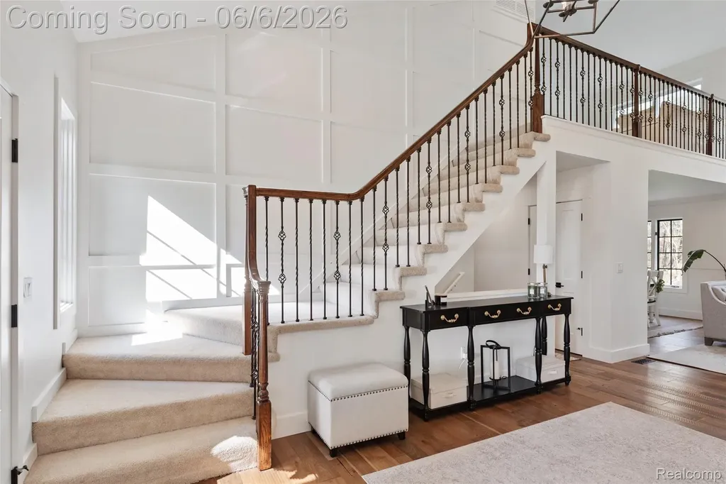 2167 Mayfair Drive White Lake Charter Township MI 48383