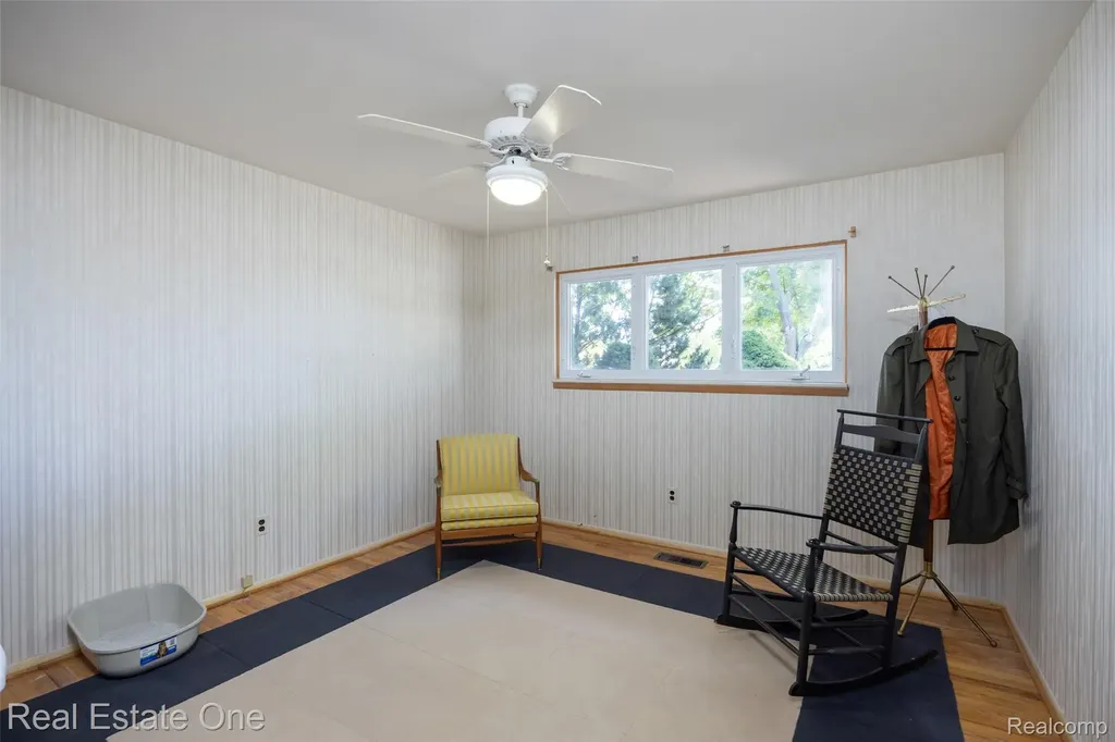 36424 Clifford Drive Sterling Heights City MI 48312