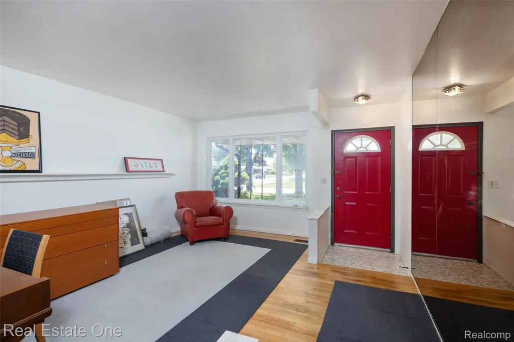 36424 Clifford Drive Sterling Heights City MI 48312