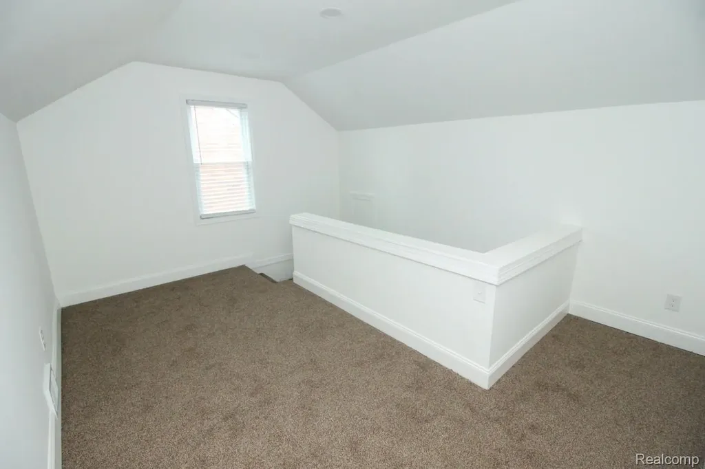 16873 Mansfield Street Detroit City MI 48235