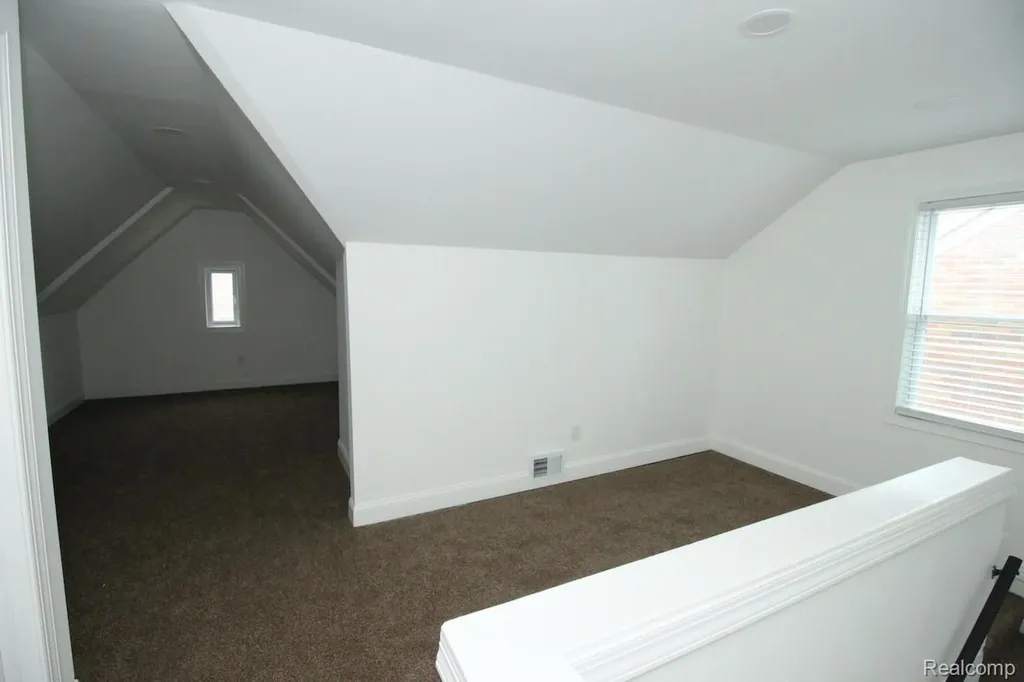 16873 Mansfield Street Detroit City MI 48235